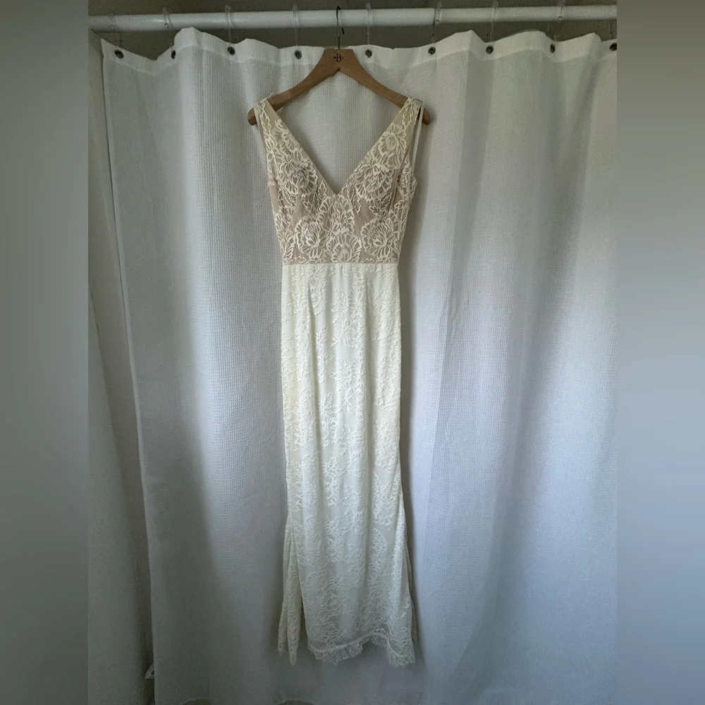 BHLDN Cream Sleeveless V-Neck Wedding Gown - Picture 4 of 16